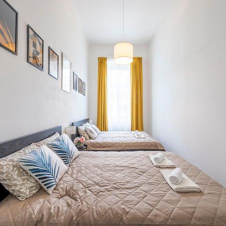 בודפשט Spacious Cozy Home With 4Bedroom In The Heart Of Bp מראה חיצוני תמונה