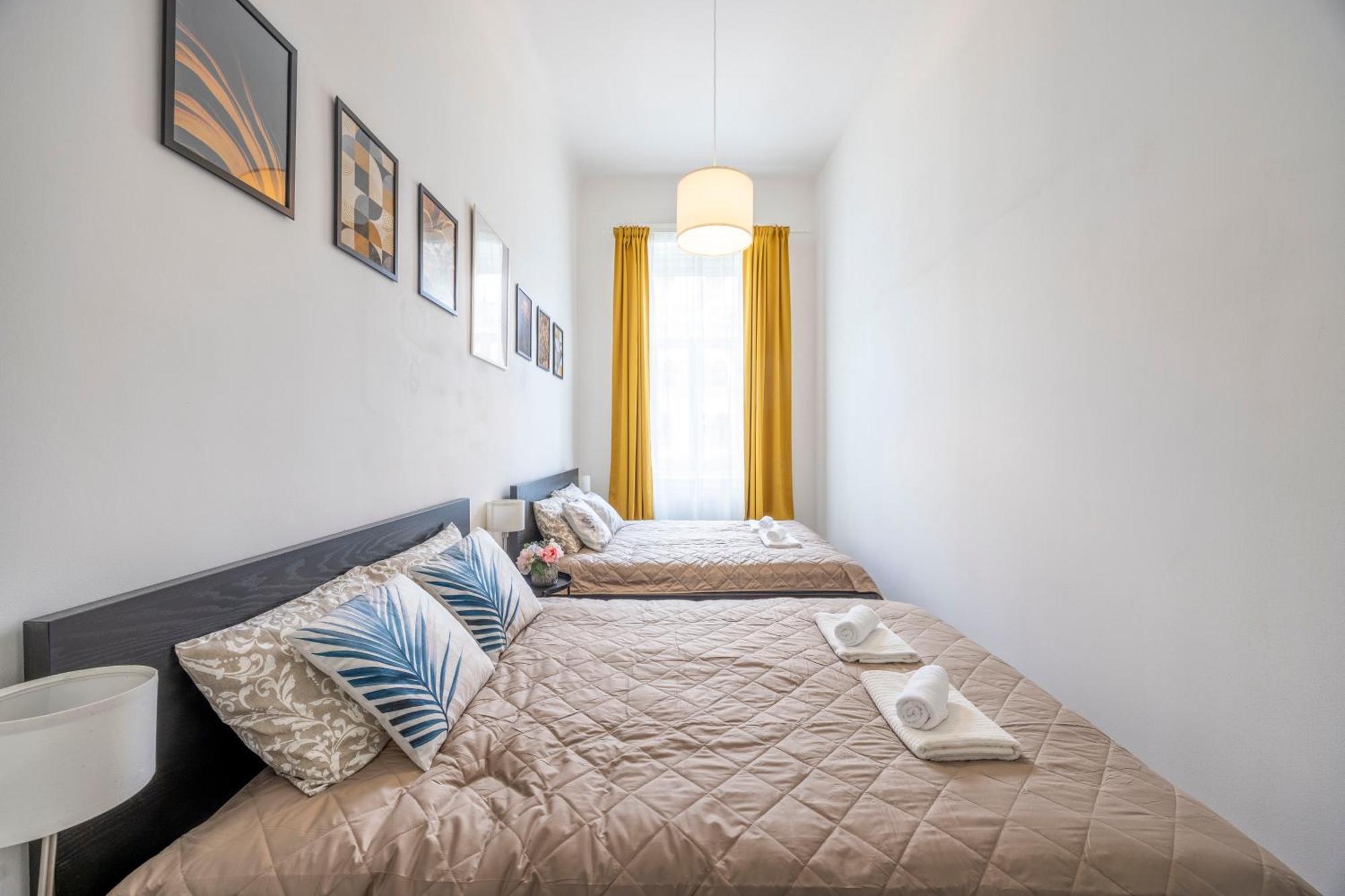 בודפשט Spacious Cozy Home With 4Bedroom In The Heart Of Bp מראה חיצוני תמונה